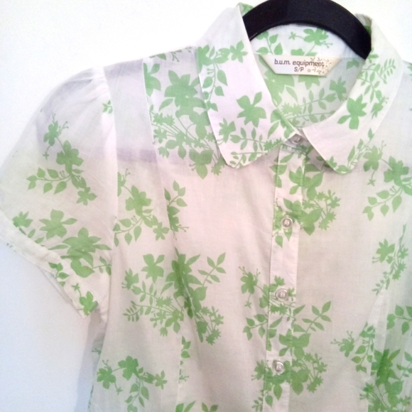 Cotton Short Sleeve Shirt with Spring Floral - Picture 3 of 10